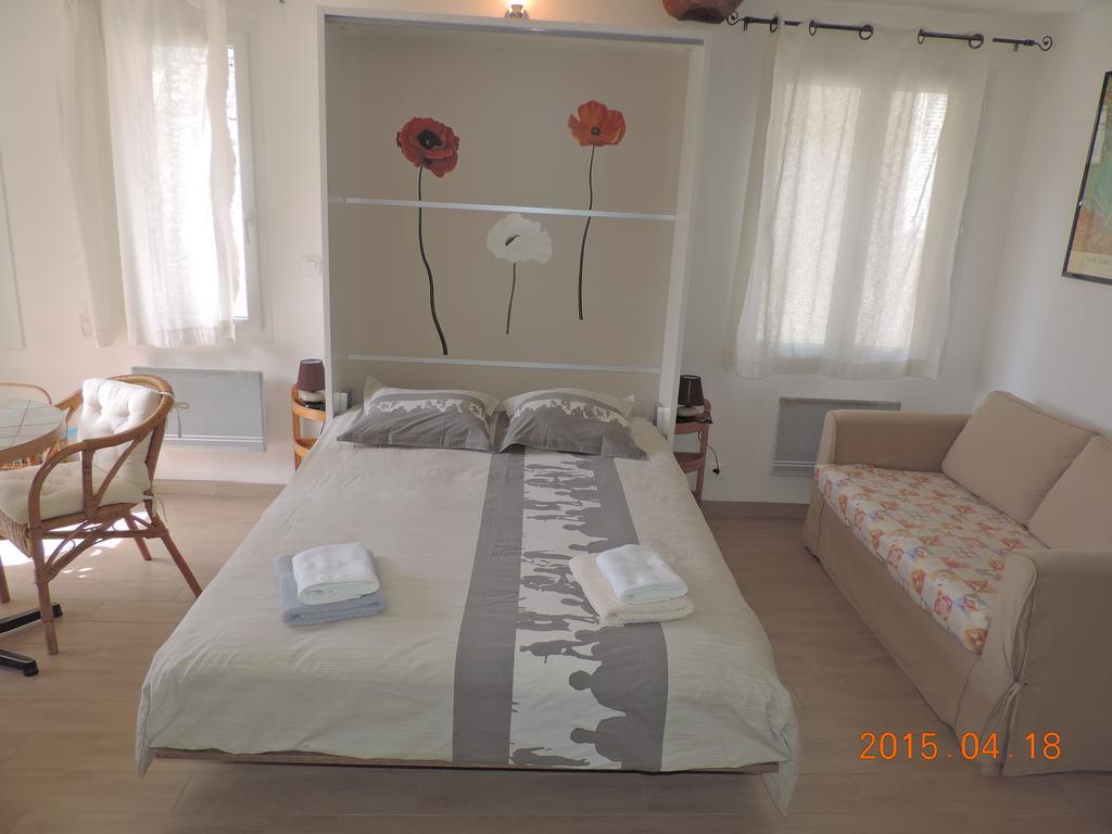 Les Cigales D'Estoublon Apartment ภายนอก รูปภาพ